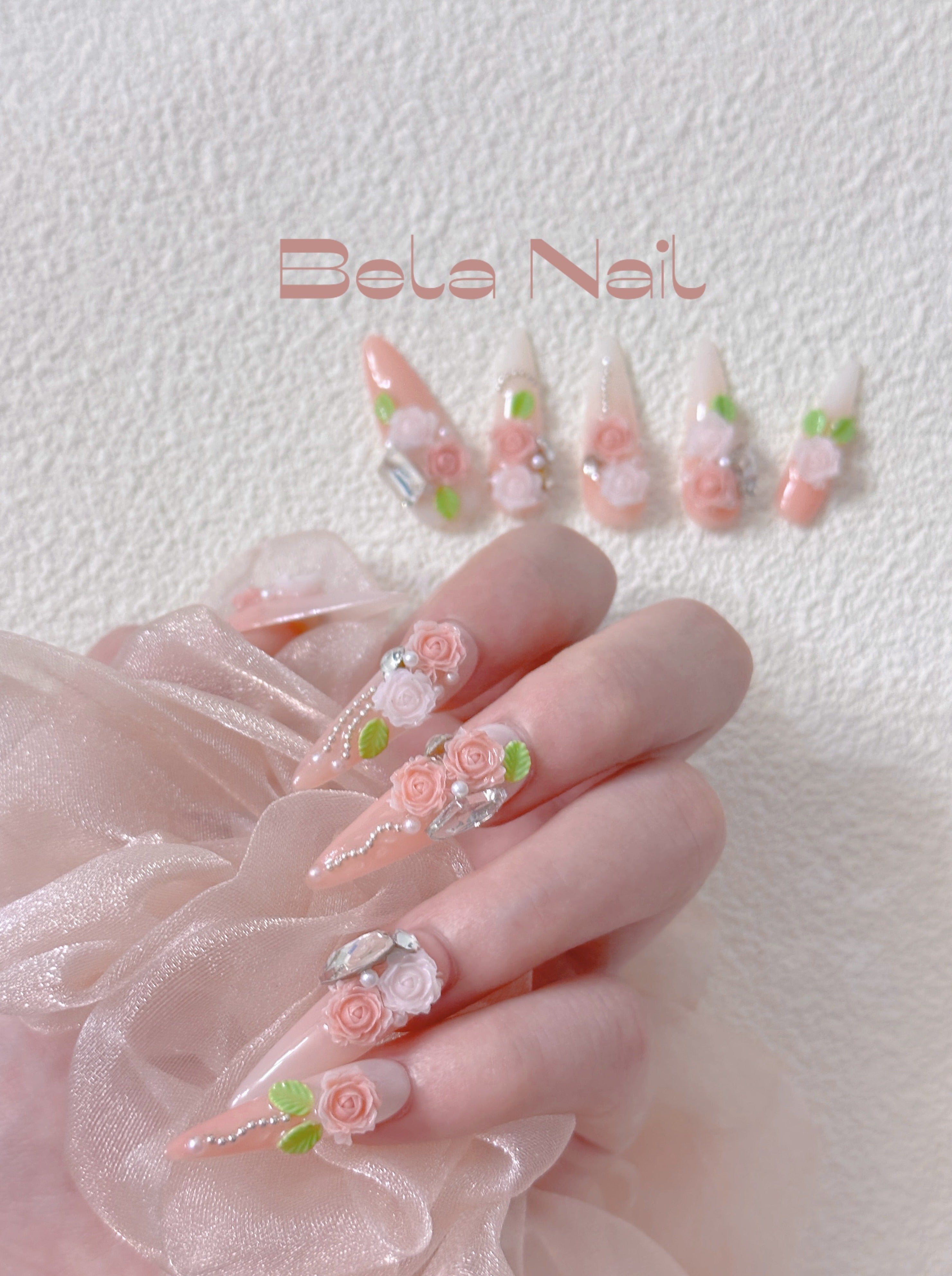 pink white middle almond  diamond flower handmade press on nails